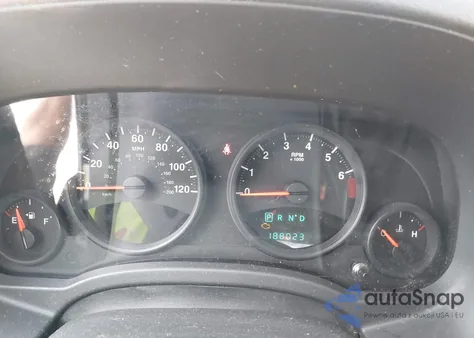 2013 Jeep Compass Latitude z USA, uszkodzony, nr VIN 1C4NJCEB7DD237498